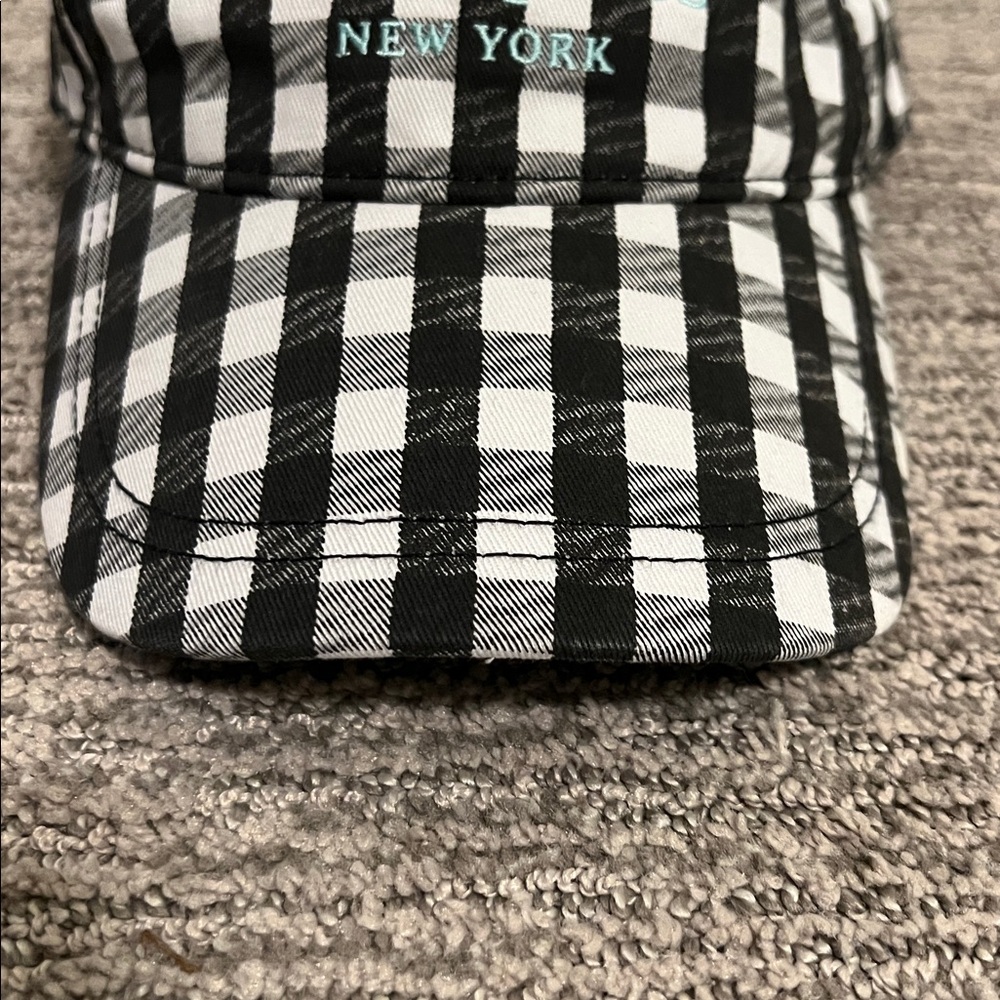KATE SPADE BLK & WHITE BASEBALL CAP - Picture 3 of 7